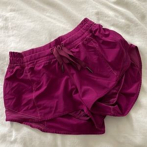 Lululemon Hotty hot shorts